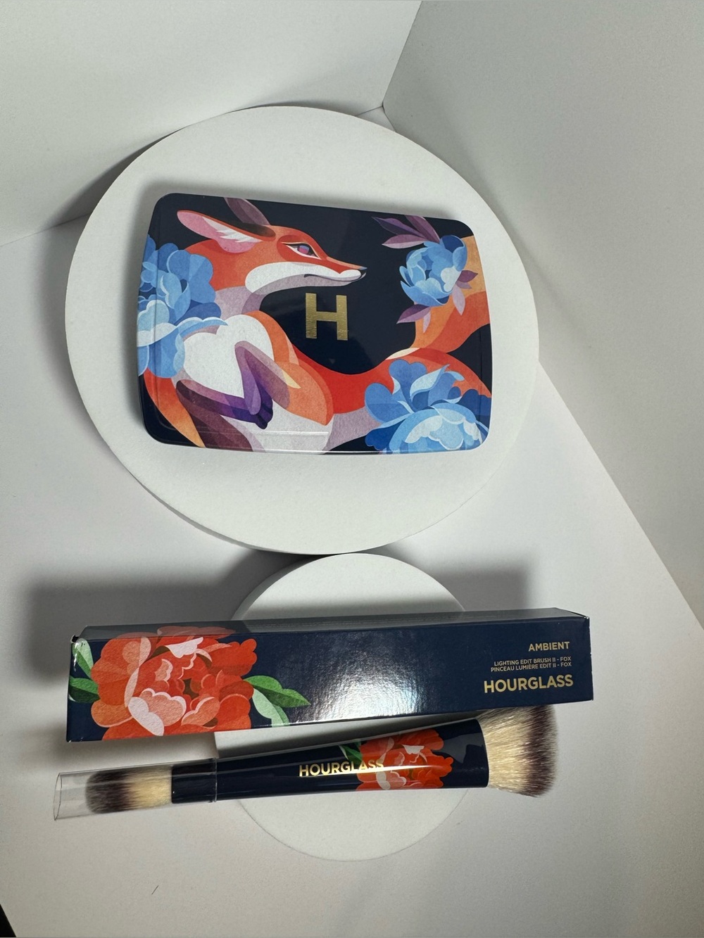 Hourglass Ambient Lighting Compact & Brush Set - Navy, Red, Blue, Purple